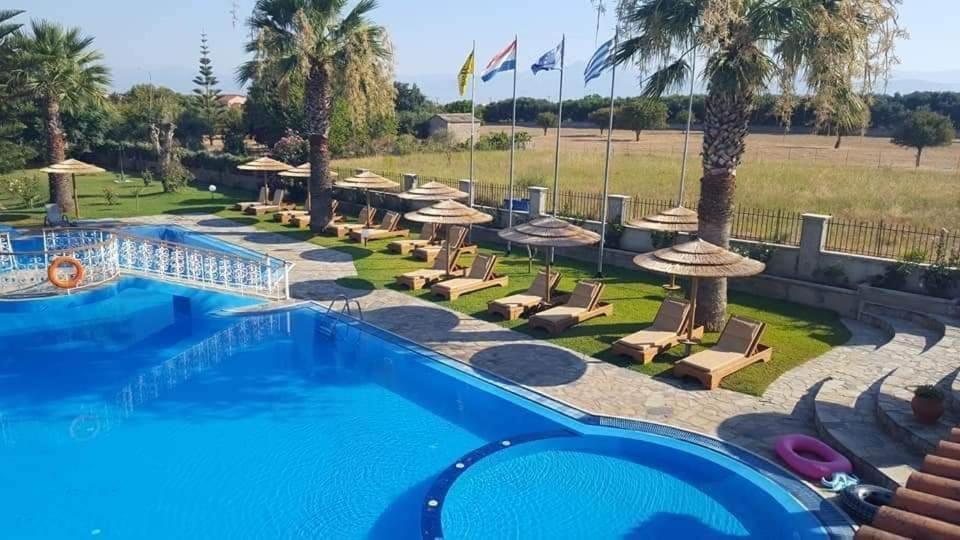 Hellens Village Almiros Beach Exterior foto